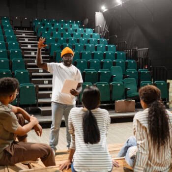 students-rehashing-theater-class